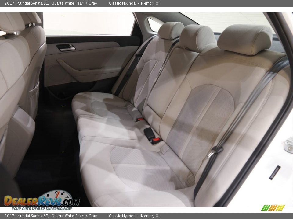 2017 Hyundai Sonata SE Quartz White Pearl / Gray Photo #17