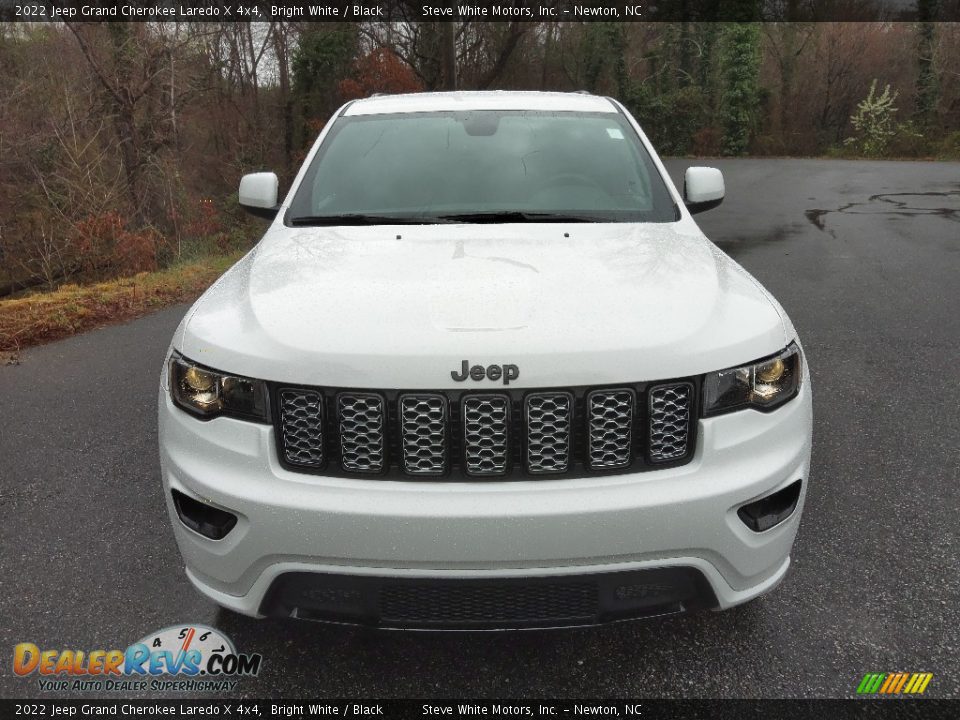 2022 Jeep Grand Cherokee Laredo X 4x4 Bright White / Black Photo #3