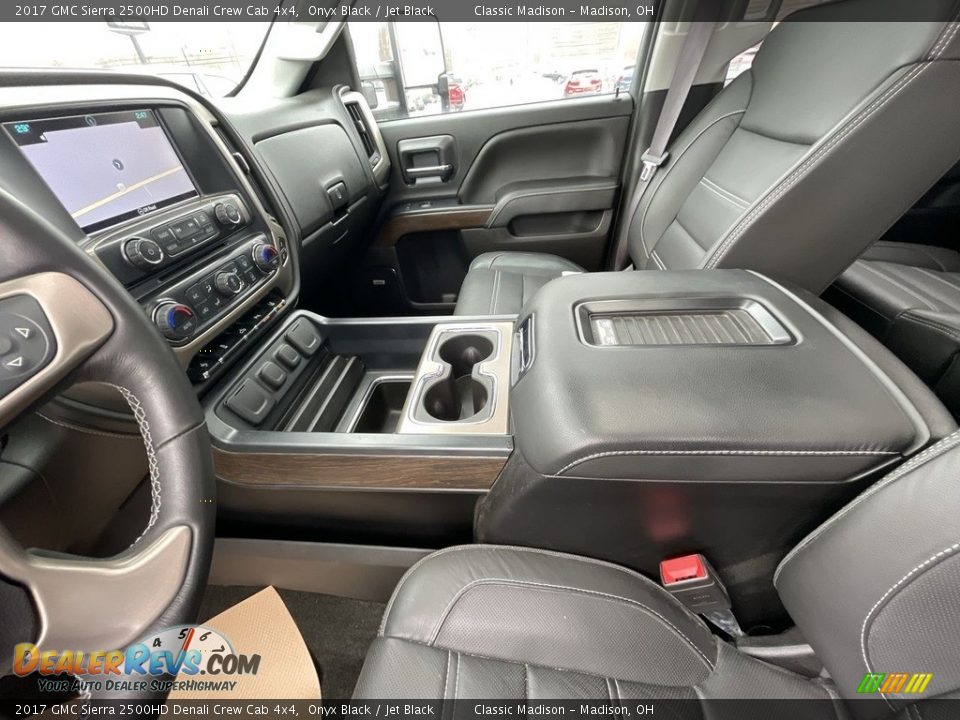 Front Seat of 2017 GMC Sierra 2500HD Denali Crew Cab 4x4 Photo #19