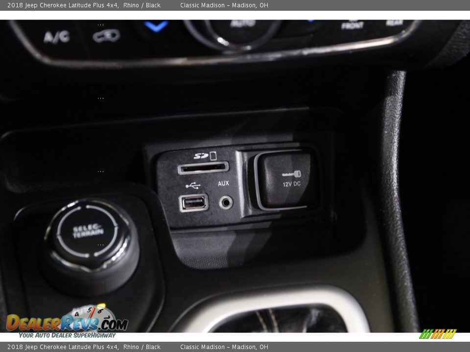 2018 Jeep Cherokee Latitude Plus 4x4 Rhino / Black Photo #17