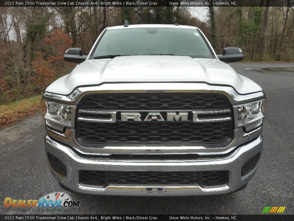 2022 Ram 2500 Tradesman Crew Cab Chassis 4x4 Bright White / Black/Diesel Gray Photo #3