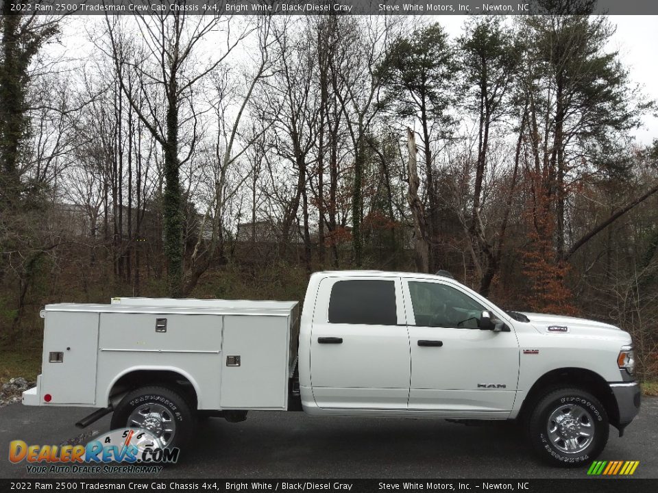 2022 Ram 2500 Tradesman Crew Cab Chassis 4x4 Bright White / Black/Diesel Gray Photo #5