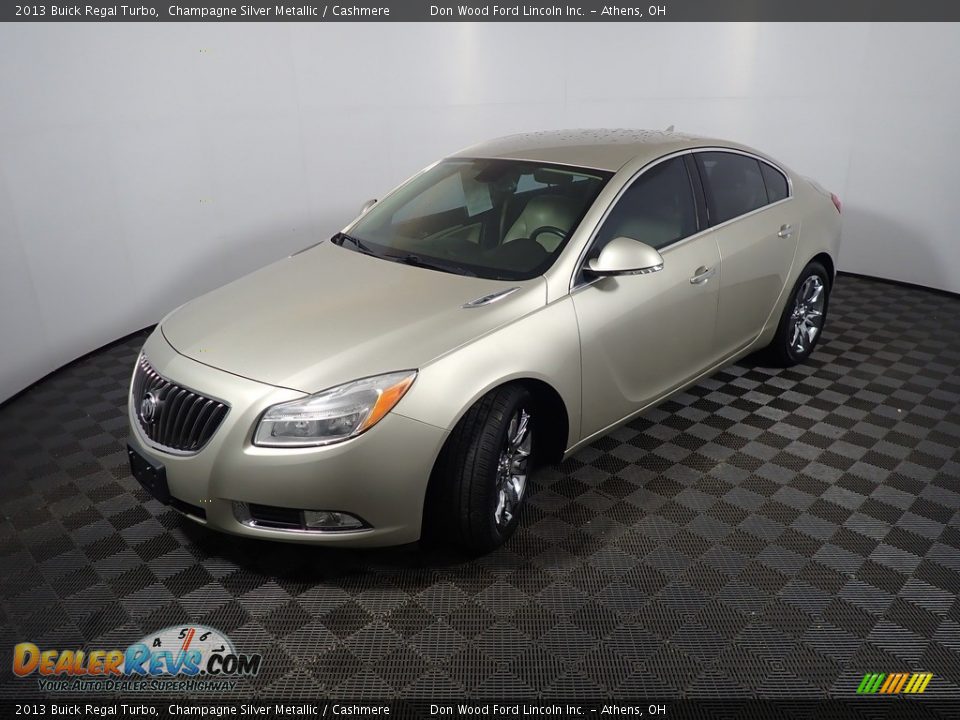 2013 Buick Regal Turbo Champagne Silver Metallic / Cashmere Photo #10