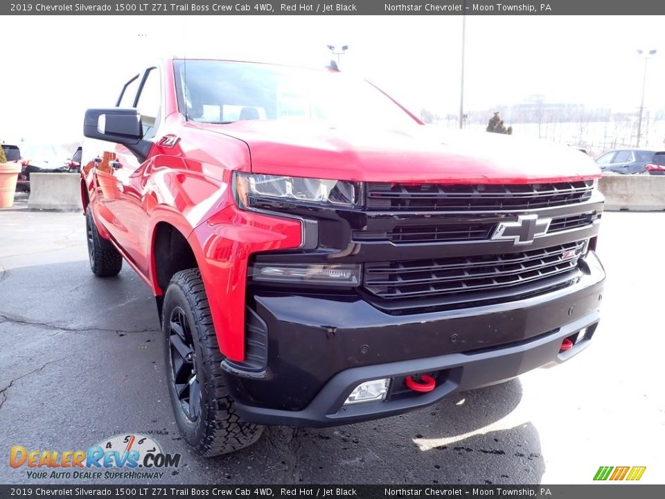 2019 Chevrolet Silverado 1500 LT Z71 Trail Boss Crew Cab 4WD Red Hot / Jet Black Photo #11