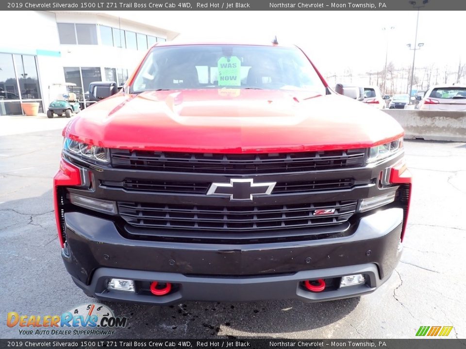 2019 Chevrolet Silverado 1500 LT Z71 Trail Boss Crew Cab 4WD Red Hot / Jet Black Photo #12