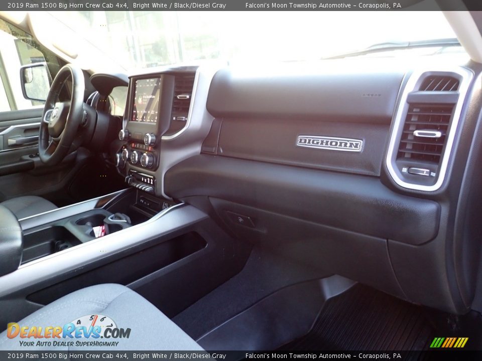 2019 Ram 1500 Big Horn Crew Cab 4x4 Bright White / Black/Diesel Gray Photo #11