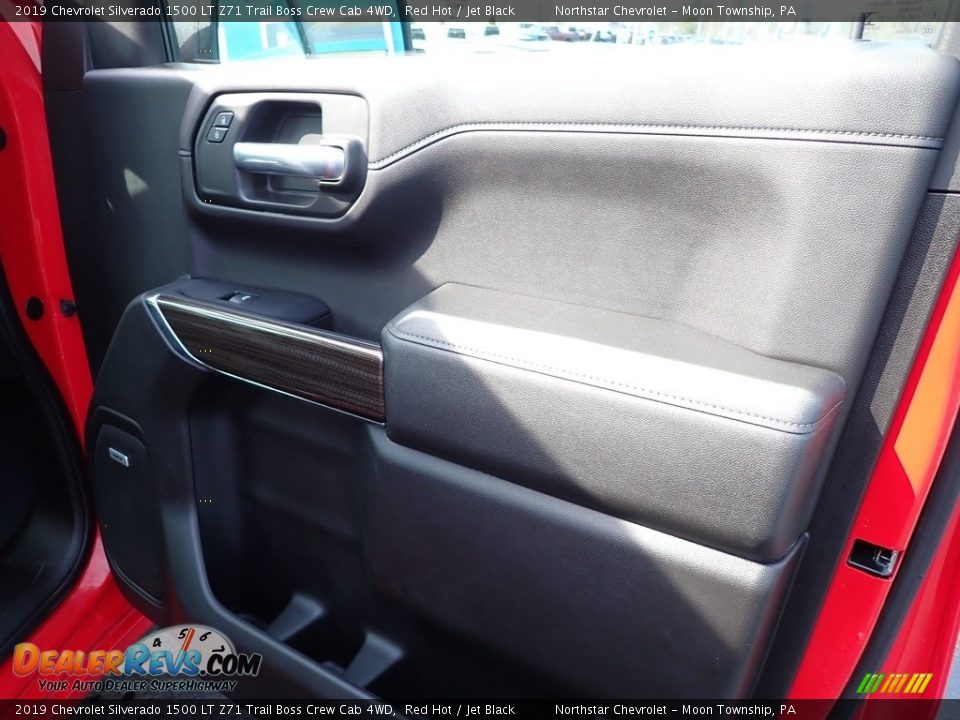 2019 Chevrolet Silverado 1500 LT Z71 Trail Boss Crew Cab 4WD Red Hot / Jet Black Photo #16