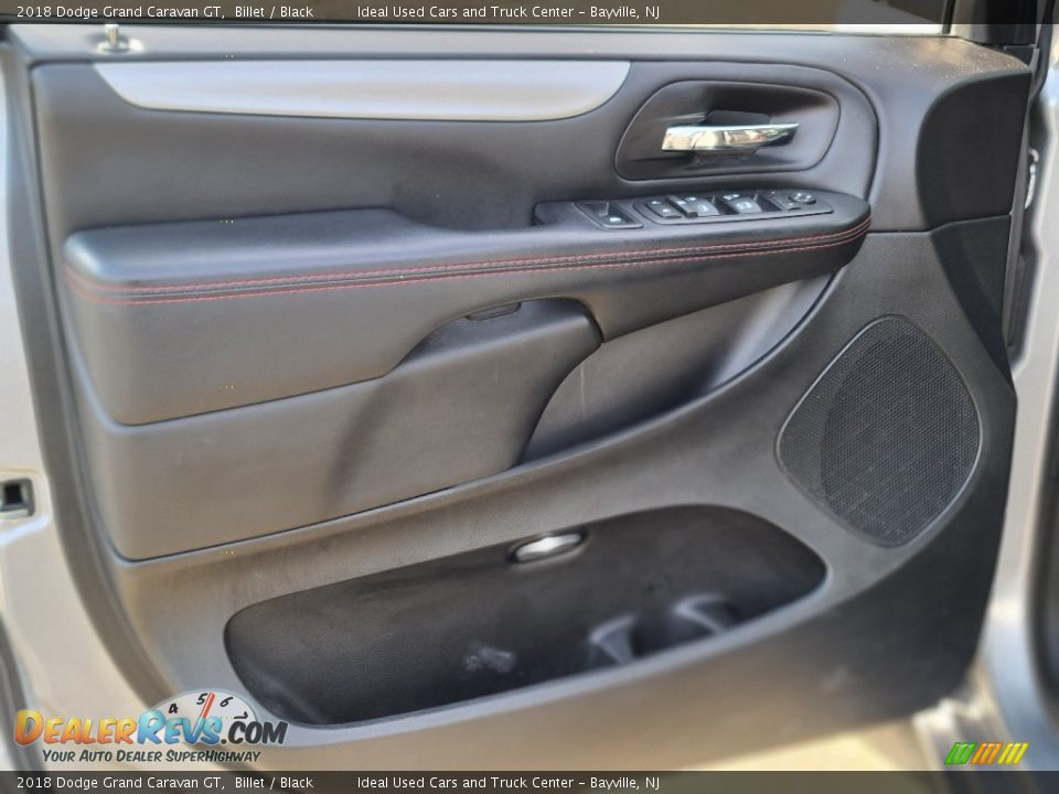 Door Panel of 2018 Dodge Grand Caravan GT Photo #15