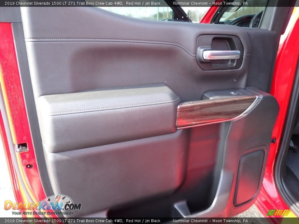 2019 Chevrolet Silverado 1500 LT Z71 Trail Boss Crew Cab 4WD Red Hot / Jet Black Photo #22