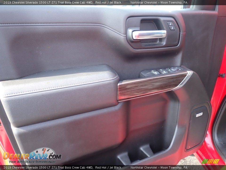 2019 Chevrolet Silverado 1500 LT Z71 Trail Boss Crew Cab 4WD Red Hot / Jet Black Photo #23