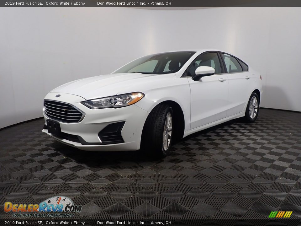 2019 Ford Fusion SE Oxford White / Ebony Photo #8