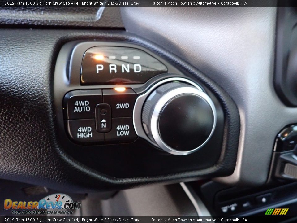 2019 Ram 1500 Big Horn Crew Cab 4x4 Bright White / Black/Diesel Gray Photo #24