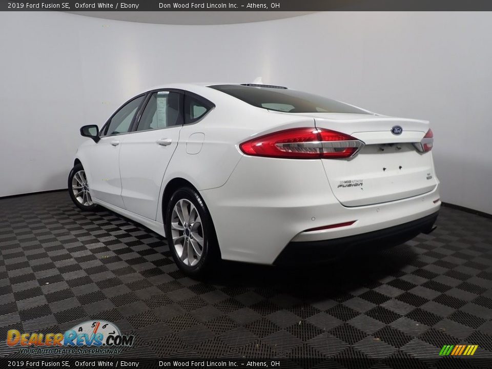 2019 Ford Fusion SE Oxford White / Ebony Photo #11