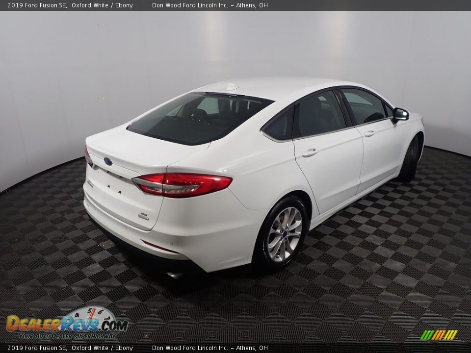 2019 Ford Fusion SE Oxford White / Ebony Photo #17