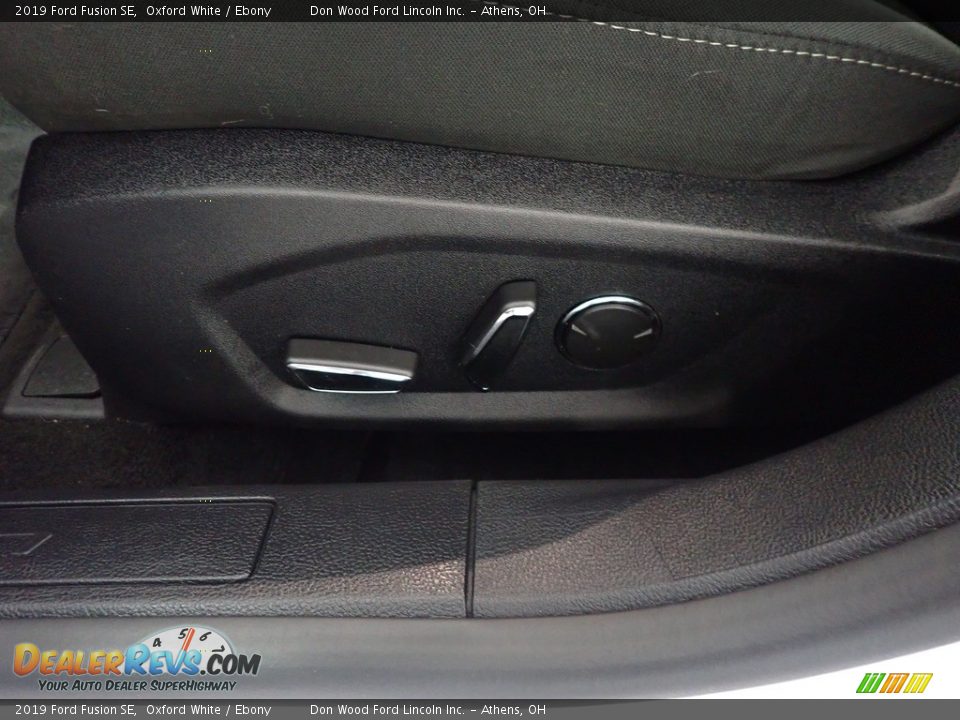 2019 Ford Fusion SE Oxford White / Ebony Photo #24