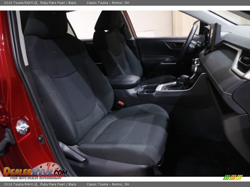 2019 Toyota RAV4 LE Ruby Flare Pearl / Black Photo #14