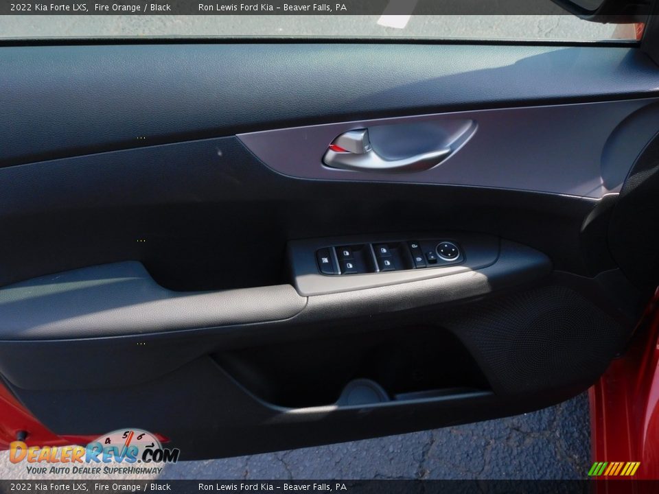 2022 Kia Forte LXS Fire Orange / Black Photo #14
