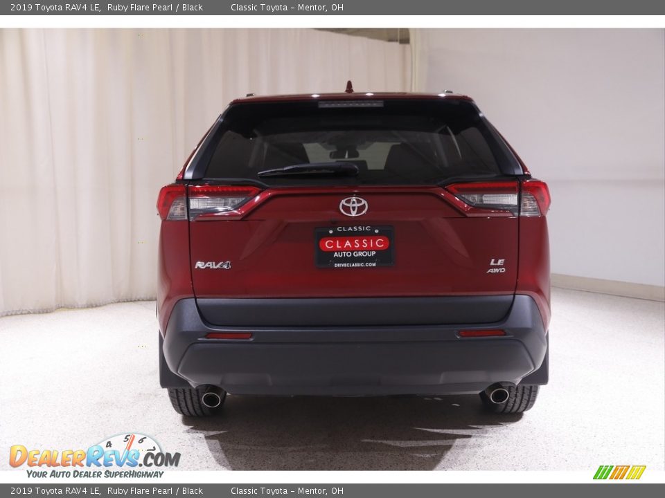 2019 Toyota RAV4 LE Ruby Flare Pearl / Black Photo #17
