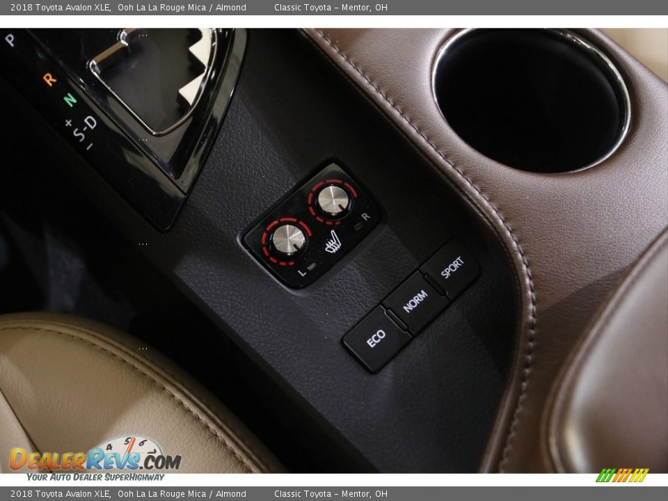 2018 Toyota Avalon XLE Ooh La La Rouge Mica / Almond Photo #16