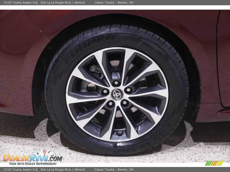 2018 Toyota Avalon XLE Ooh La La Rouge Mica / Almond Photo #22