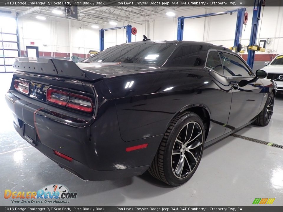 2018 Dodge Challenger R/T Scat Pack Pitch Black / Black Photo #6