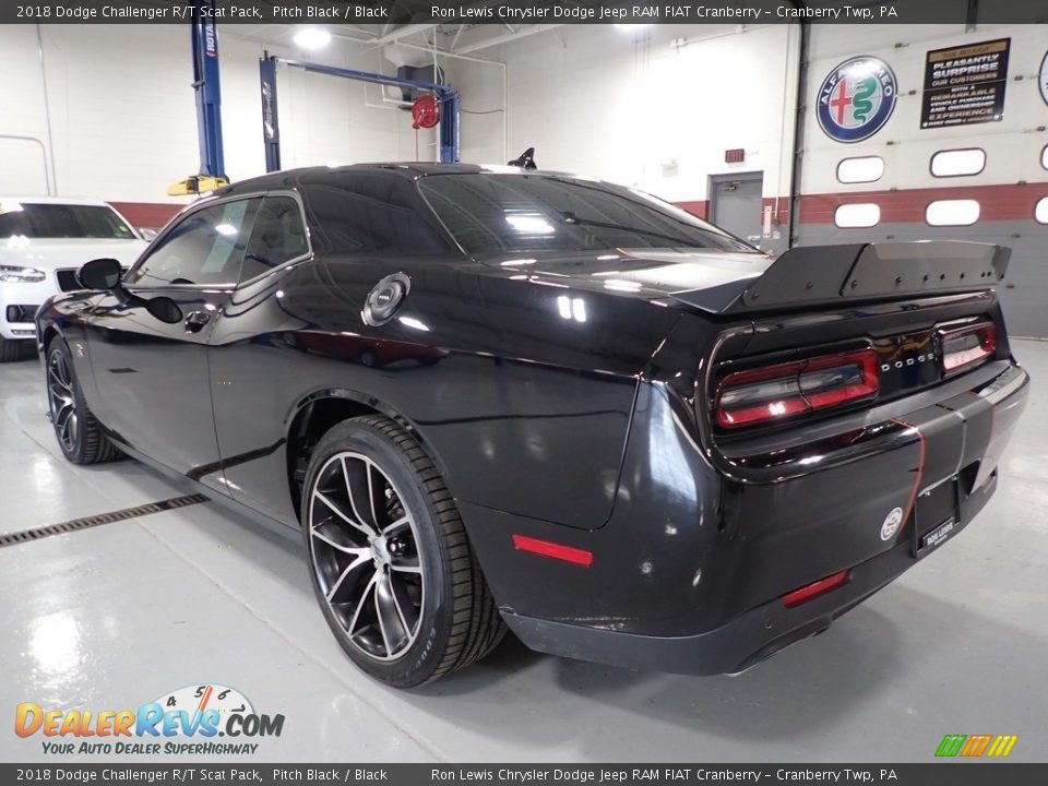 2018 Dodge Challenger R/T Scat Pack Pitch Black / Black Photo #9