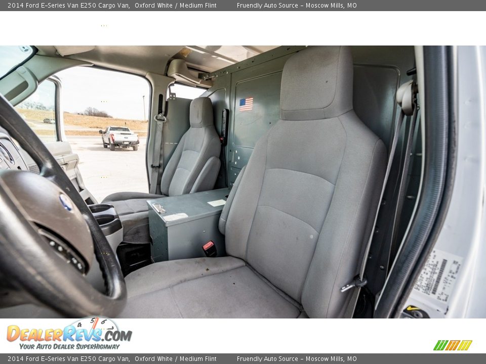 2014 Ford E-Series Van E250 Cargo Van Oxford White / Medium Flint Photo #17