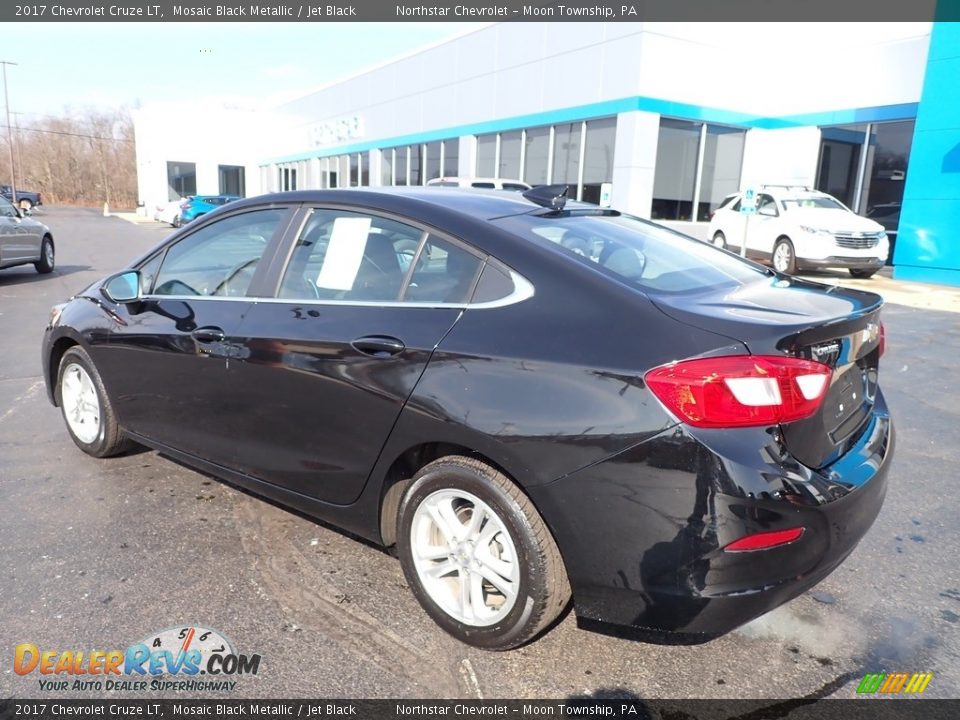 2017 Chevrolet Cruze LT Mosaic Black Metallic / Jet Black Photo #4