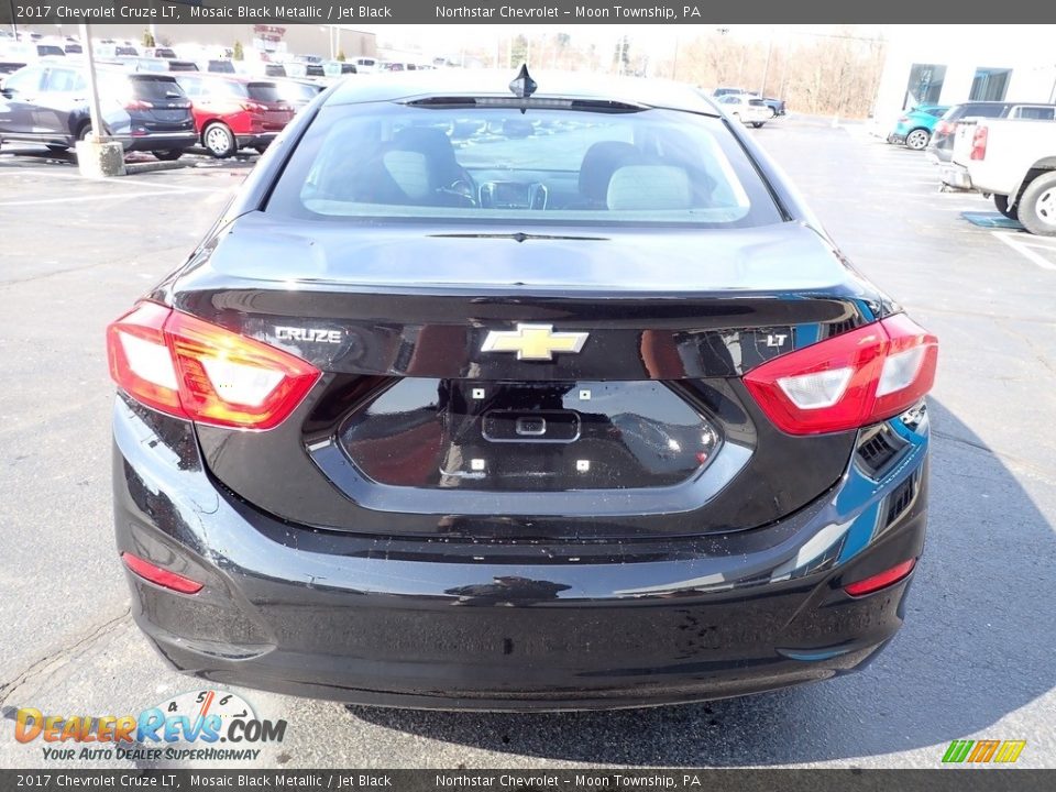 2017 Chevrolet Cruze LT Mosaic Black Metallic / Jet Black Photo #6