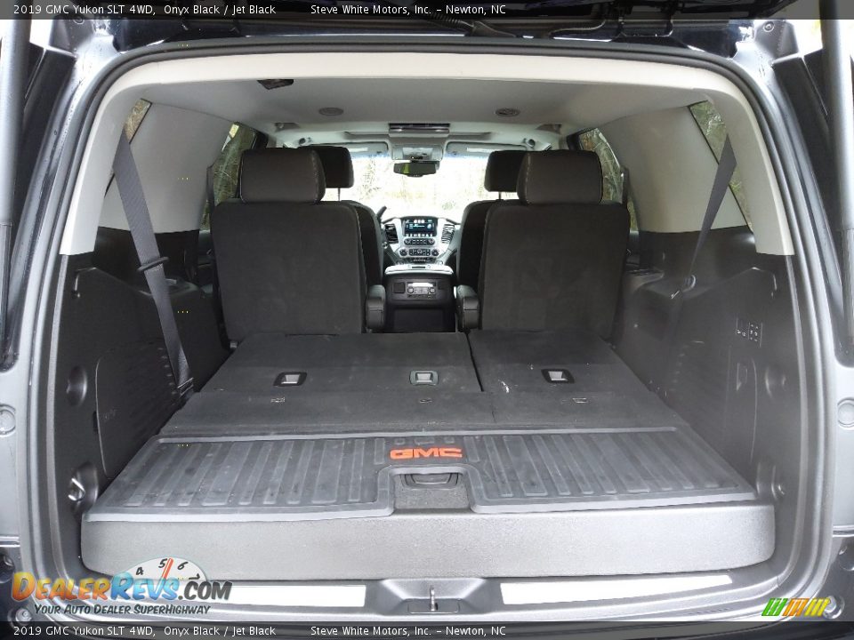 2019 GMC Yukon SLT 4WD Trunk Photo #21