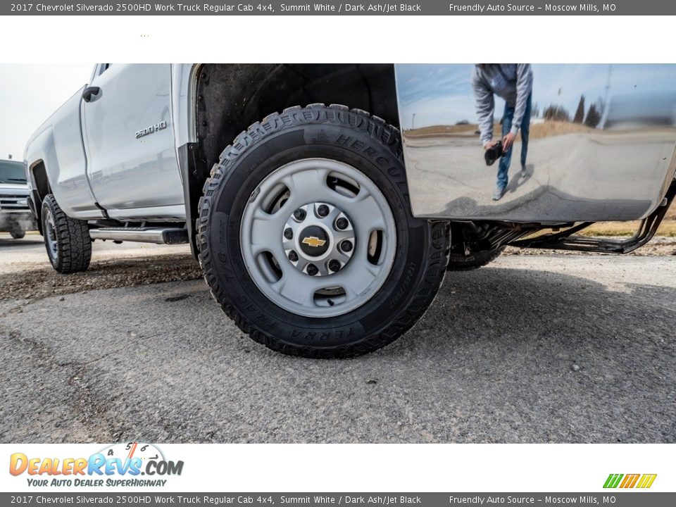 2017 Chevrolet Silverado 2500HD Work Truck Regular Cab 4x4 Summit White / Dark Ash/Jet Black Photo #2
