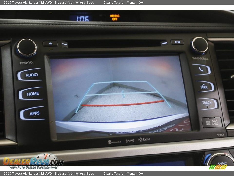 2019 Toyota Highlander XLE AWD Blizzard Pearl White / Black Photo #13