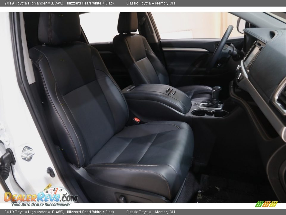 2019 Toyota Highlander XLE AWD Blizzard Pearl White / Black Photo #17