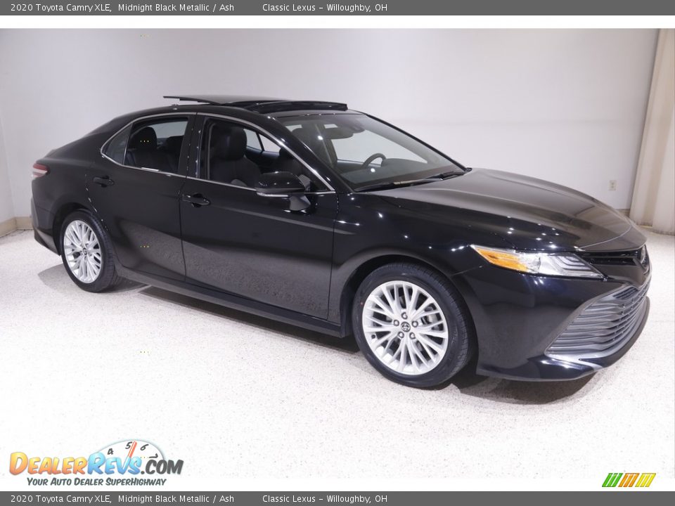 2020 Toyota Camry XLE Midnight Black Metallic / Ash Photo #1