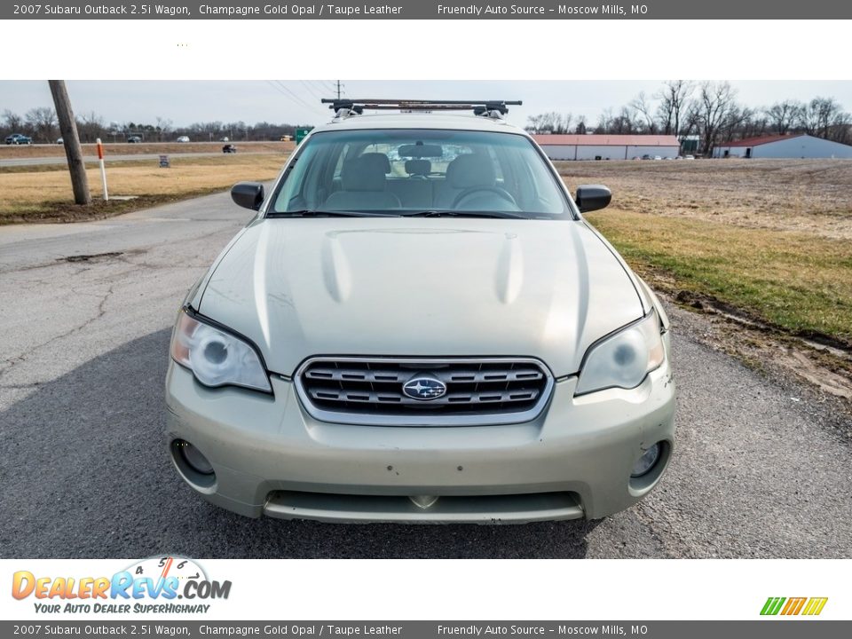 2007 Subaru Outback 2.5i Wagon Champagne Gold Opal / Taupe Leather Photo #9