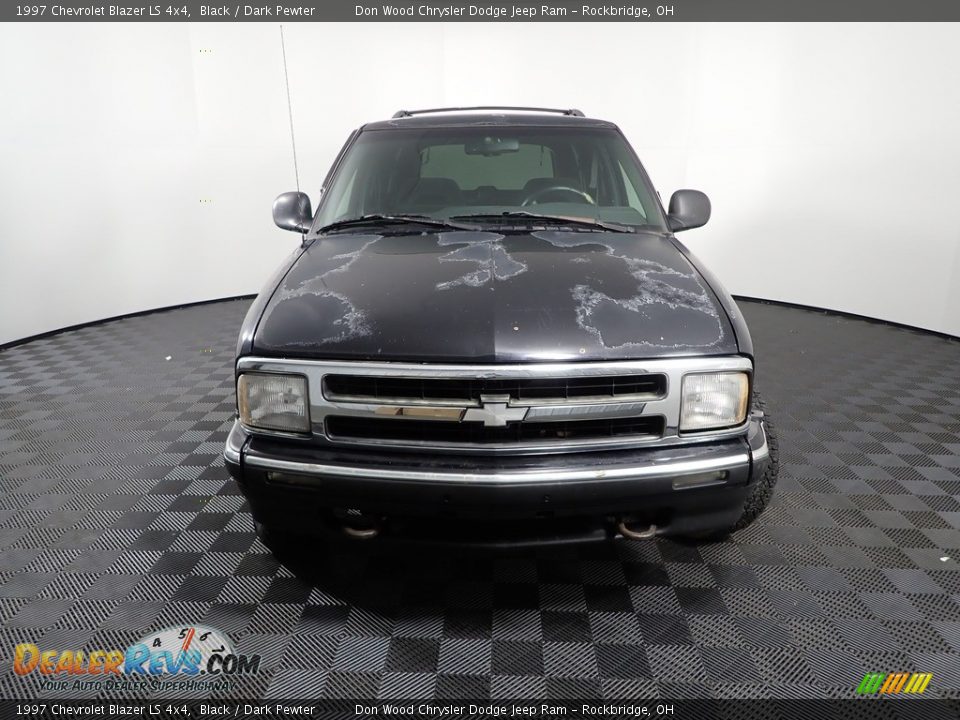 1997 Chevrolet Blazer LS 4x4 Black / Dark Pewter Photo #2