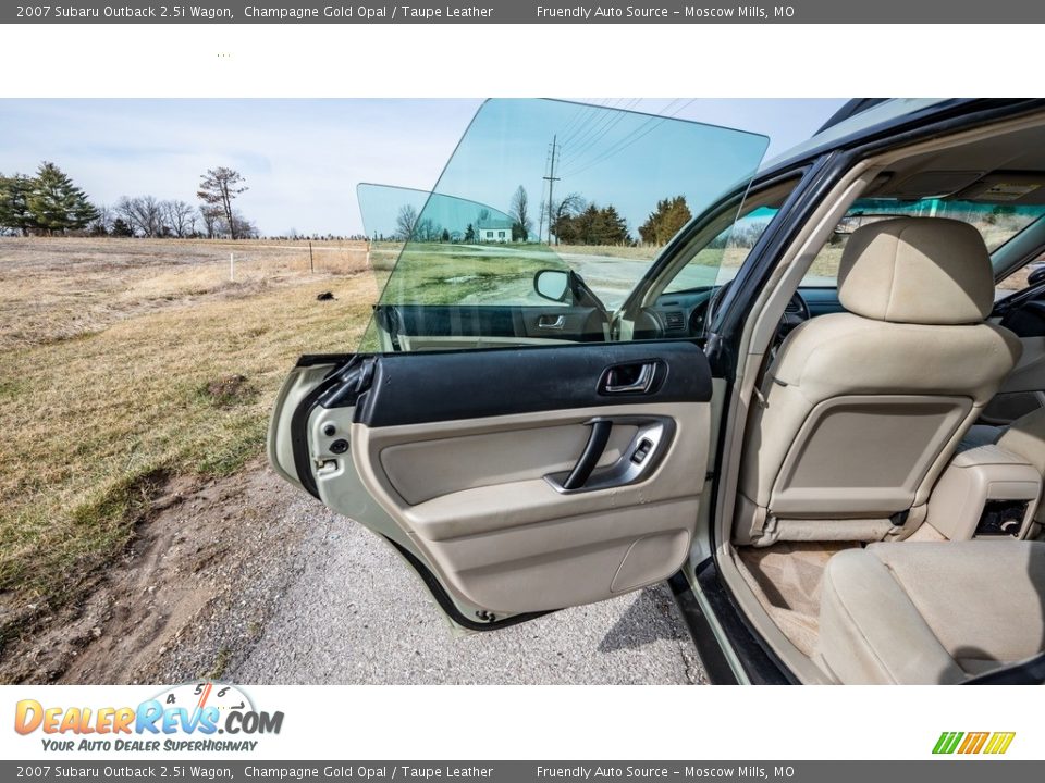 2007 Subaru Outback 2.5i Wagon Champagne Gold Opal / Taupe Leather Photo #21