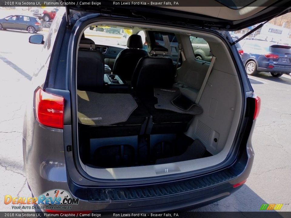 2018 Kia Sedona LX Platinum Graphite / Camel Beige Photo #4