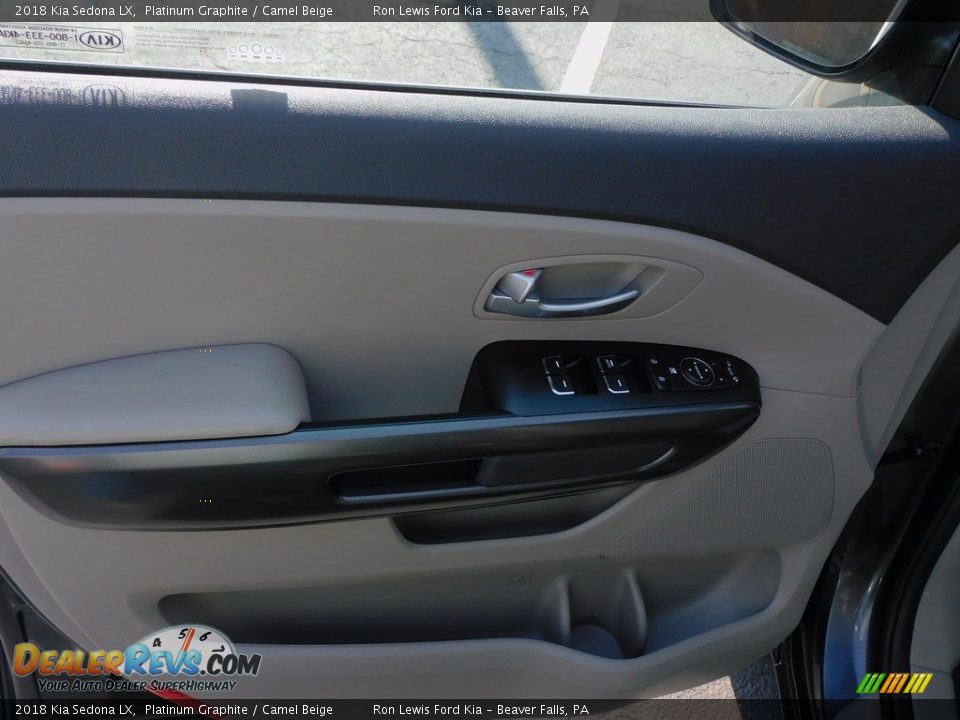 2018 Kia Sedona LX Platinum Graphite / Camel Beige Photo #15