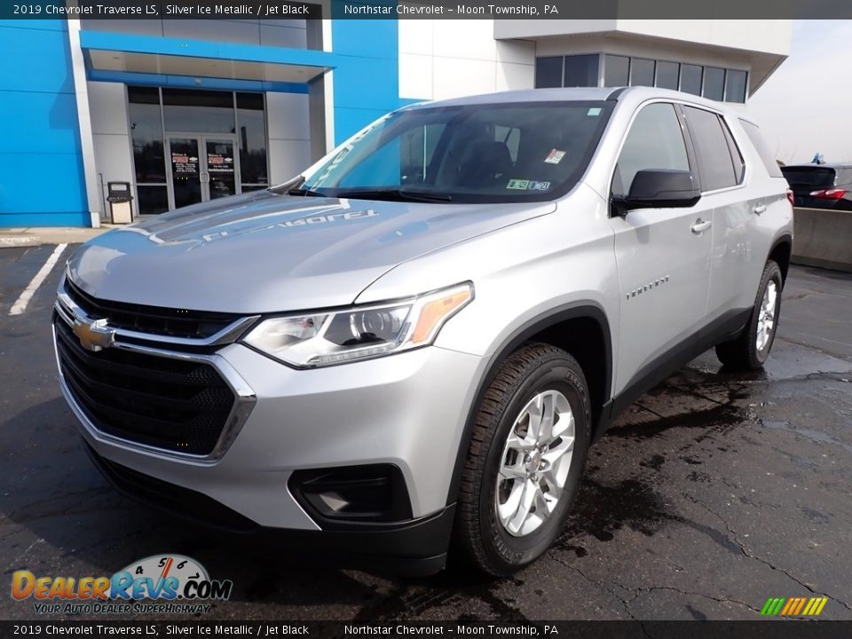 2019 Chevrolet Traverse LS Silver Ice Metallic / Jet Black Photo #2