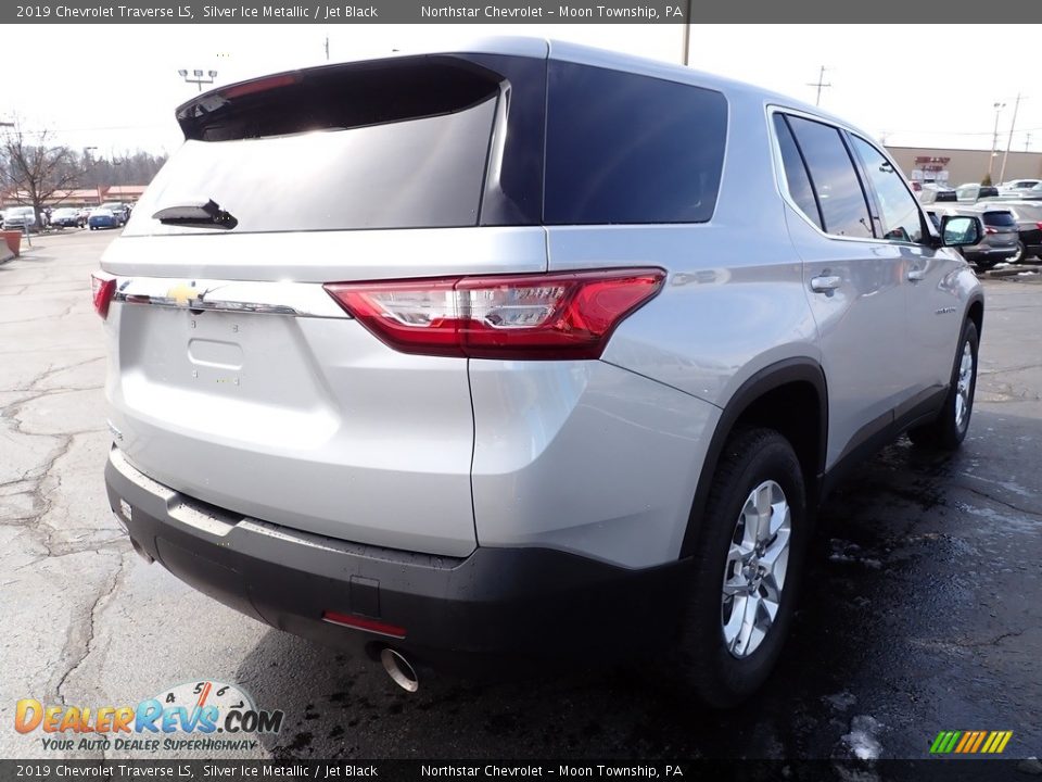 2019 Chevrolet Traverse LS Silver Ice Metallic / Jet Black Photo #8