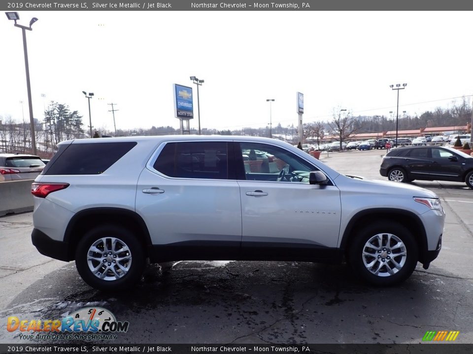 2019 Chevrolet Traverse LS Silver Ice Metallic / Jet Black Photo #10