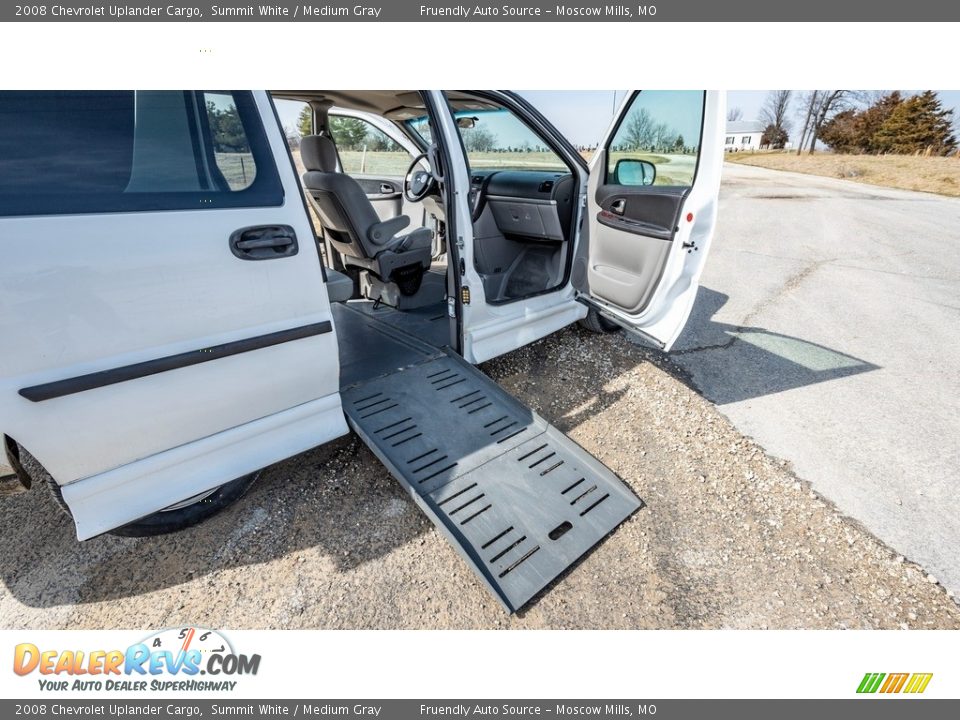 2008 Chevrolet Uplander Cargo Summit White / Medium Gray Photo #23