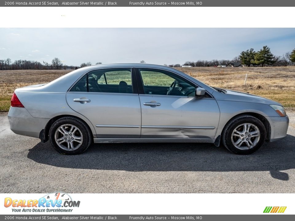 2006 Honda Accord SE Sedan Alabaster Silver Metallic / Black Photo #3