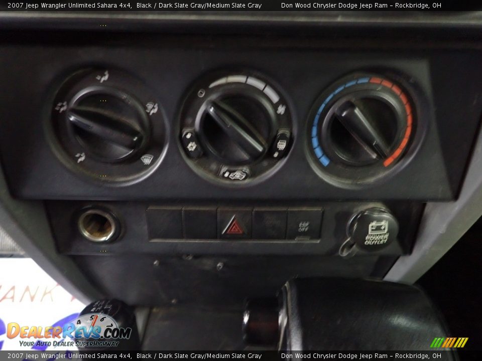 2007 Jeep Wrangler Unlimited Sahara 4x4 Black / Dark Slate Gray/Medium Slate Gray Photo #16