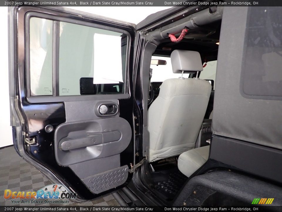 2007 Jeep Wrangler Unlimited Sahara 4x4 Black / Dark Slate Gray/Medium Slate Gray Photo #19