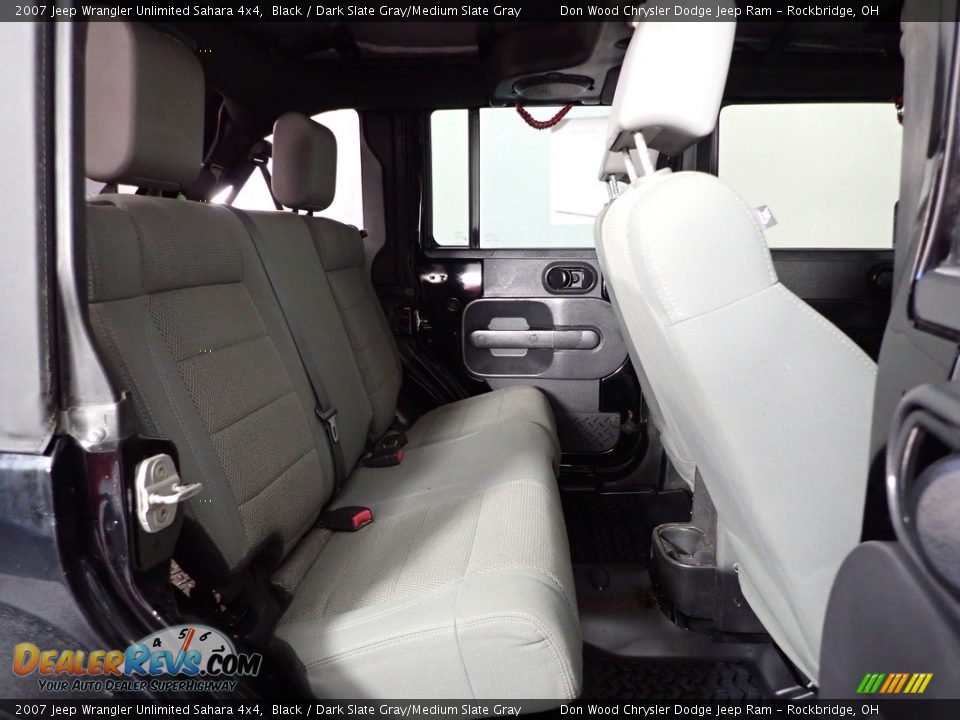 2007 Jeep Wrangler Unlimited Sahara 4x4 Black / Dark Slate Gray/Medium Slate Gray Photo #25