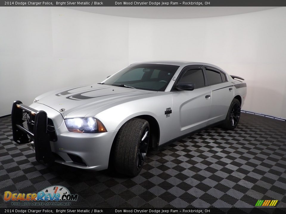 Front 3/4 View of 2014 Dodge Charger Police Photo #4