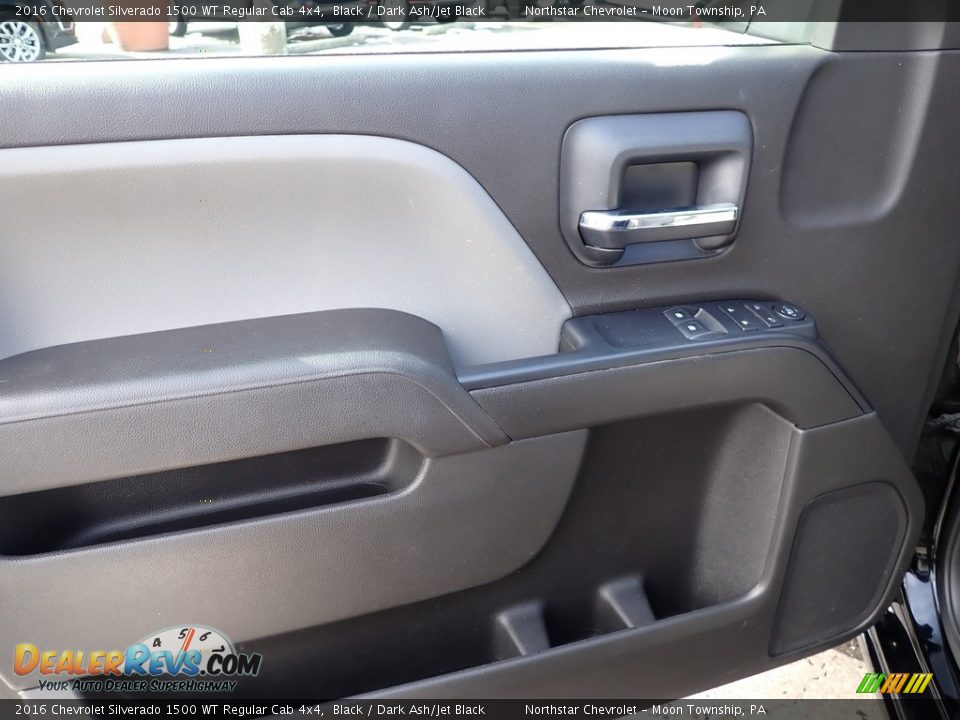 Door Panel of 2016 Chevrolet Silverado 1500 WT Regular Cab 4x4 Photo #19