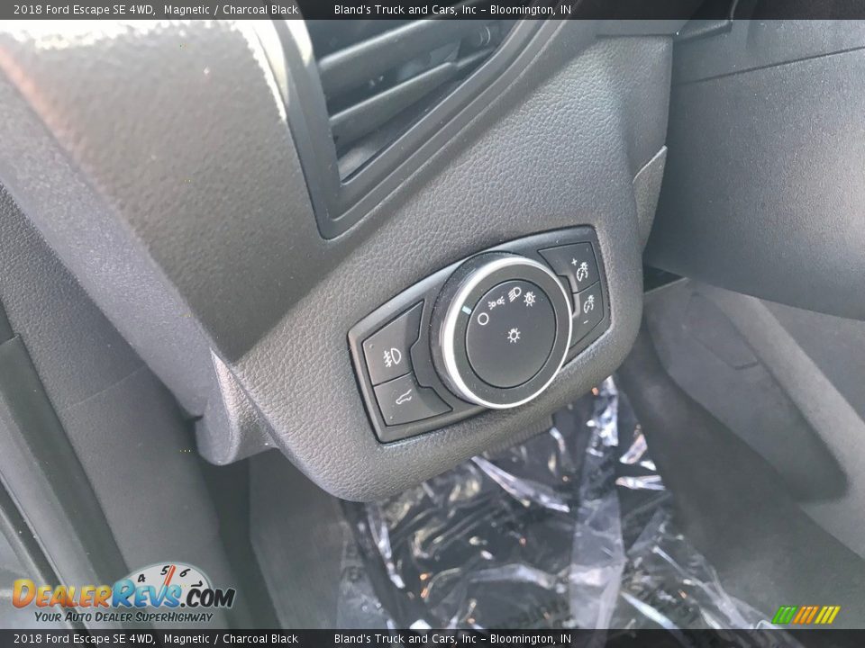 2018 Ford Escape SE 4WD Magnetic / Charcoal Black Photo #13